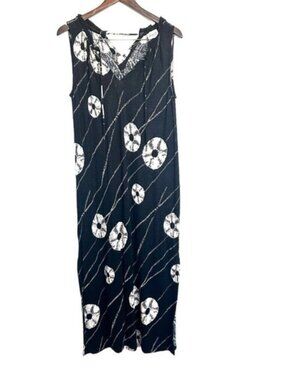 Black and White Sleeveless Patterned Maxi Dress